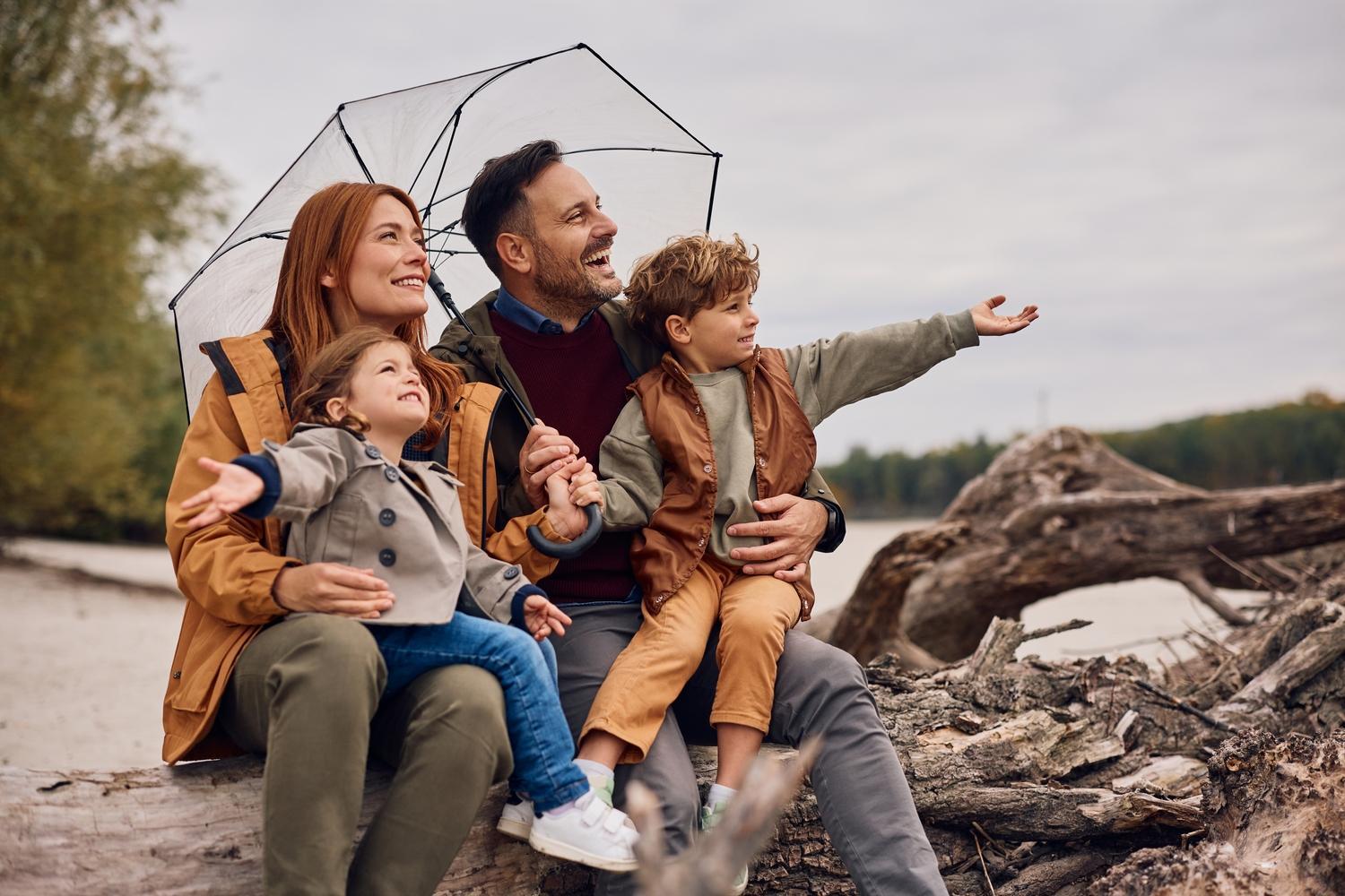 Famille, jour de pluie